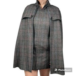Carlisle New York Two Piece Dress with Removable Cape Size 2 Plaid Wool Blend
